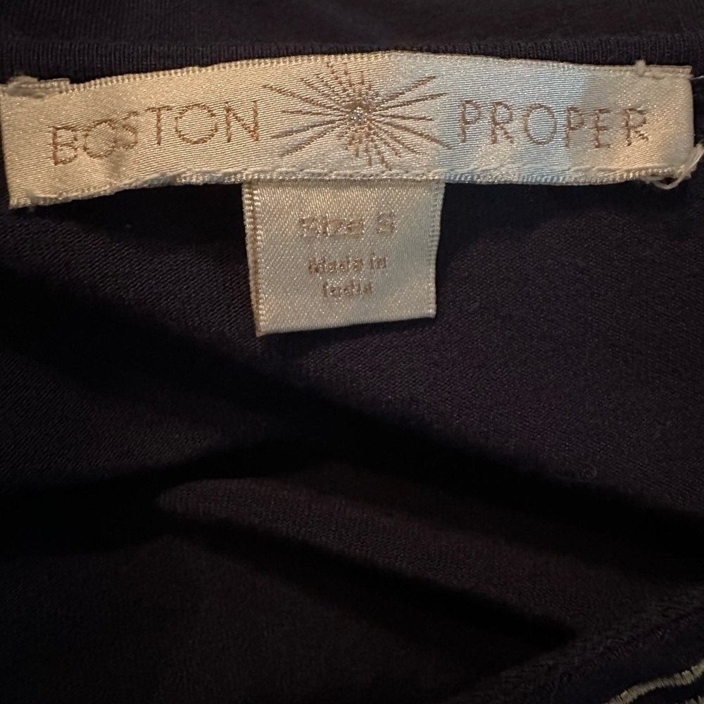 Boston Proper embroidered/sequined V-neck size S - Picture 6 of 7